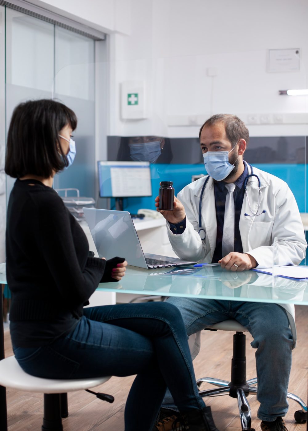 Doctor and patient discuss medication